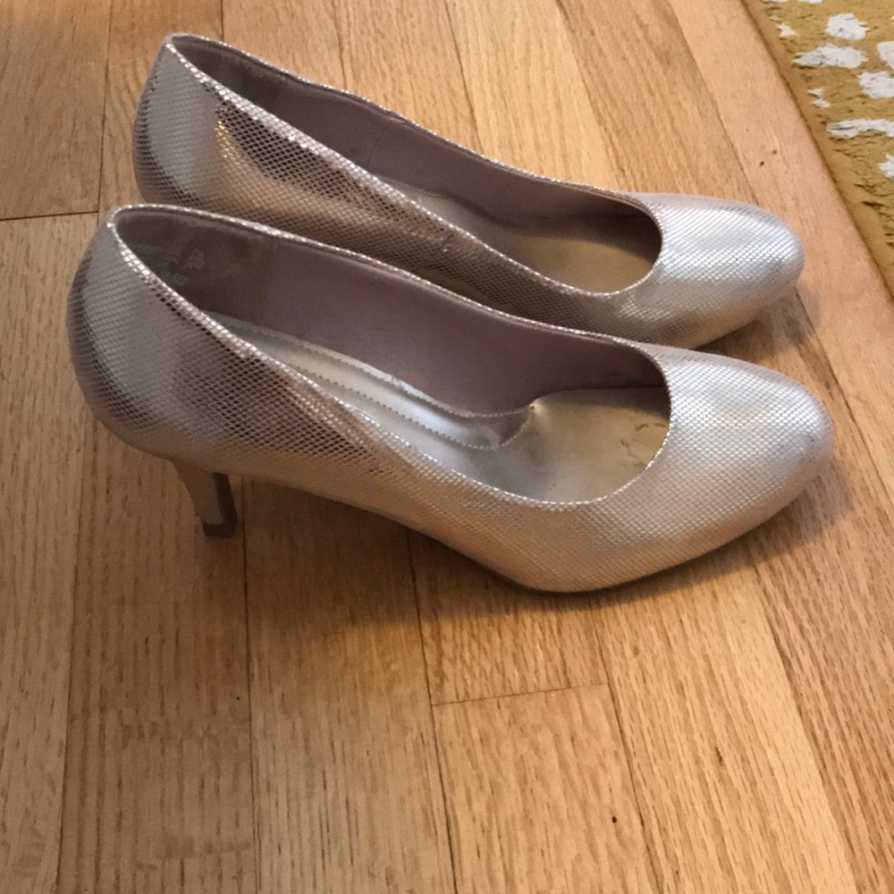 Comfort plus gold shoes